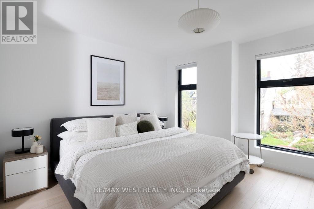 110 Fern Avenue, Toronto, Ontario  M6R 1K3 - Photo 20 - W13128978