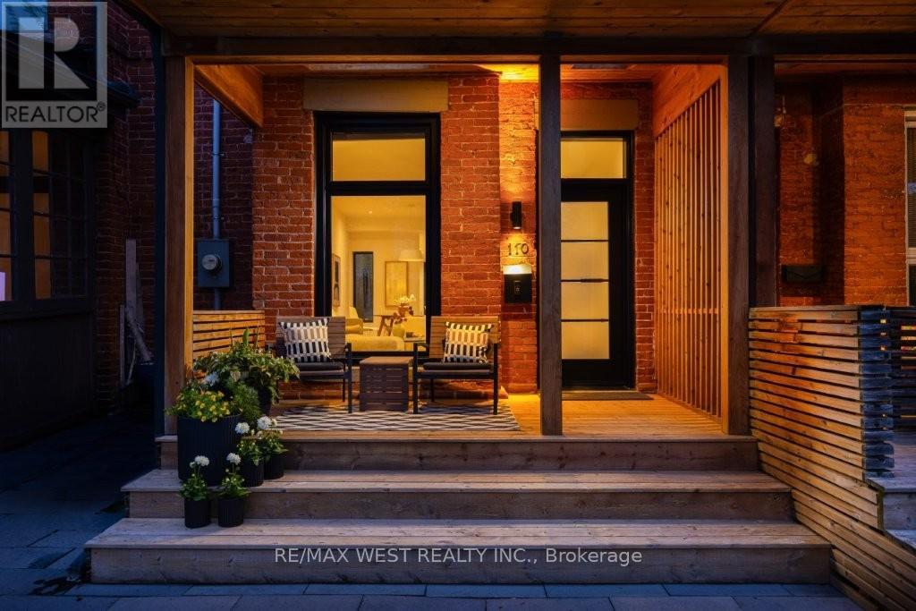 110 Fern Avenue, Toronto, Ontario  M6R 1K3 - Photo 3 - W13128978