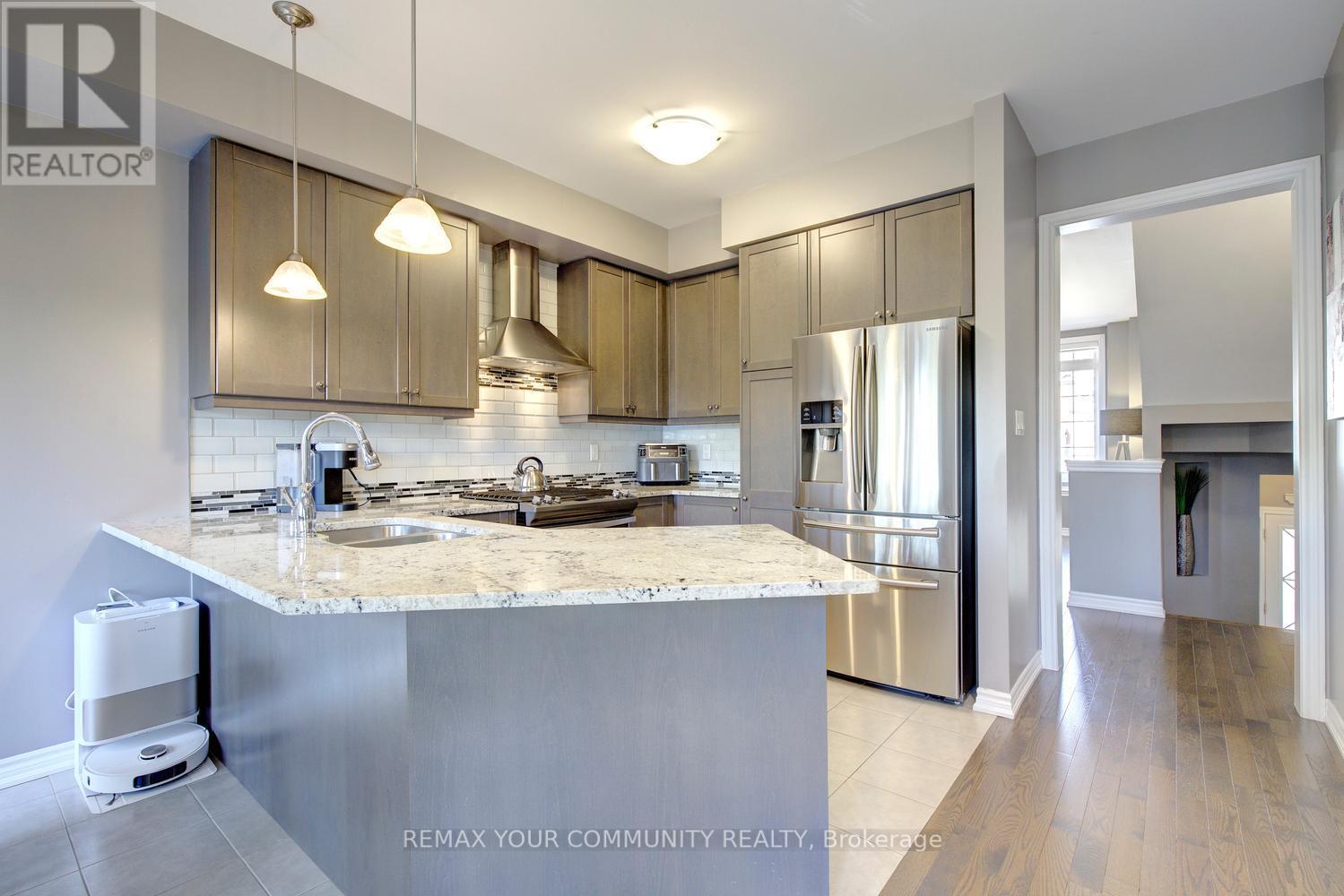 231 Appleton Court, Newmarket, Ontario  L3Y 0B8 - Photo 14 - N13137898