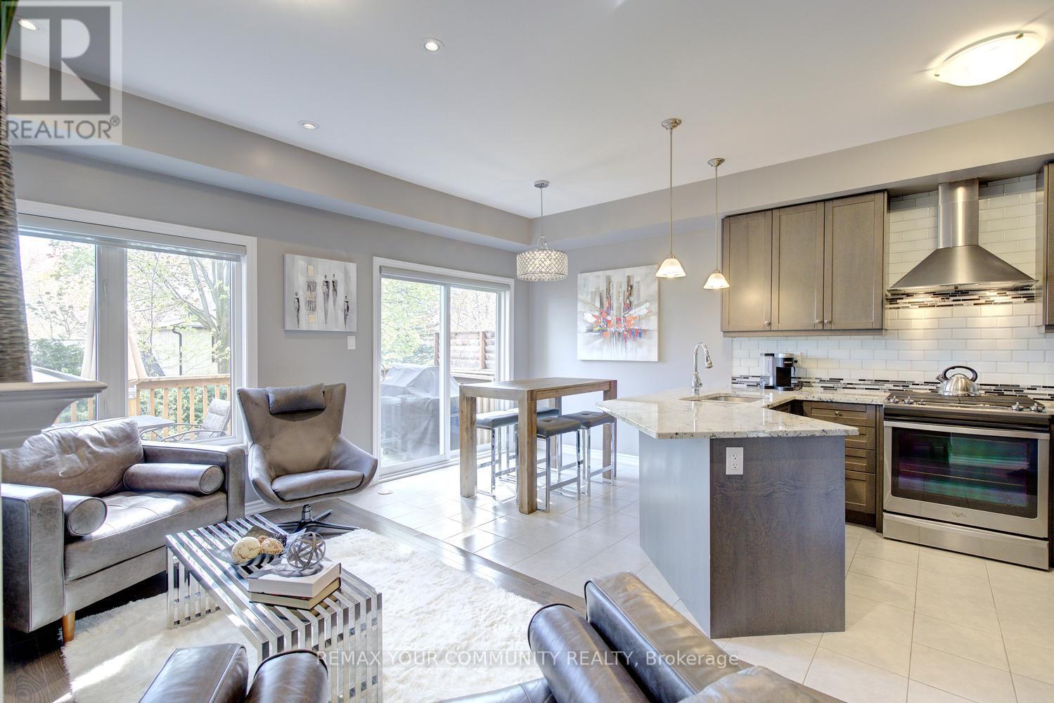 231 Appleton Court, Newmarket, Ontario  L3Y 0B8 - Photo 24 - N13137898