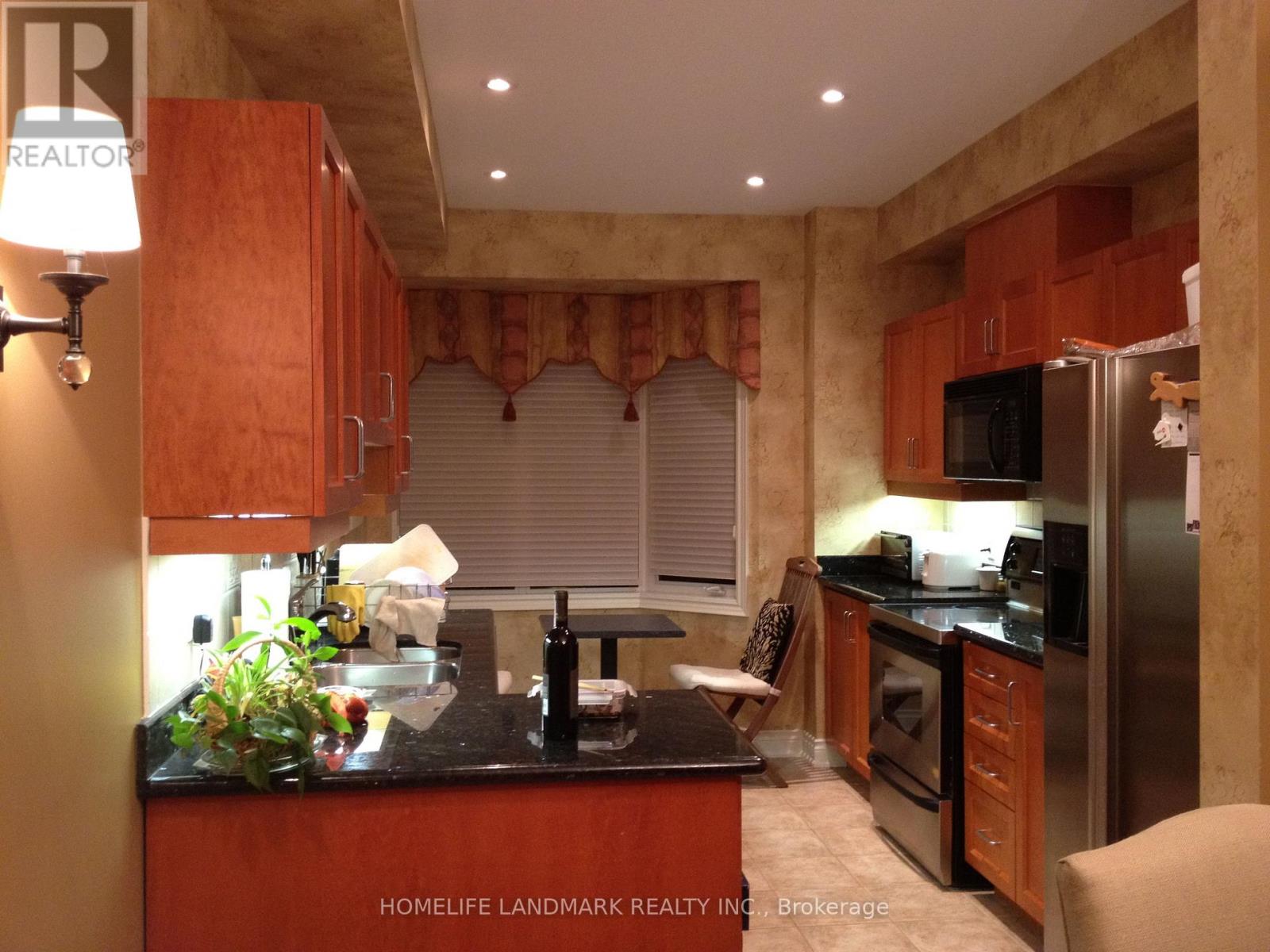 37 Michael Way, Markham, Ontario  L3R 5G4 - Photo 11 - N13137940