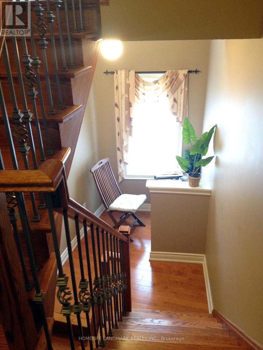 37 Michael Way, Markham, Ontario  L3R 5G4 - Photo 13 - N13137940