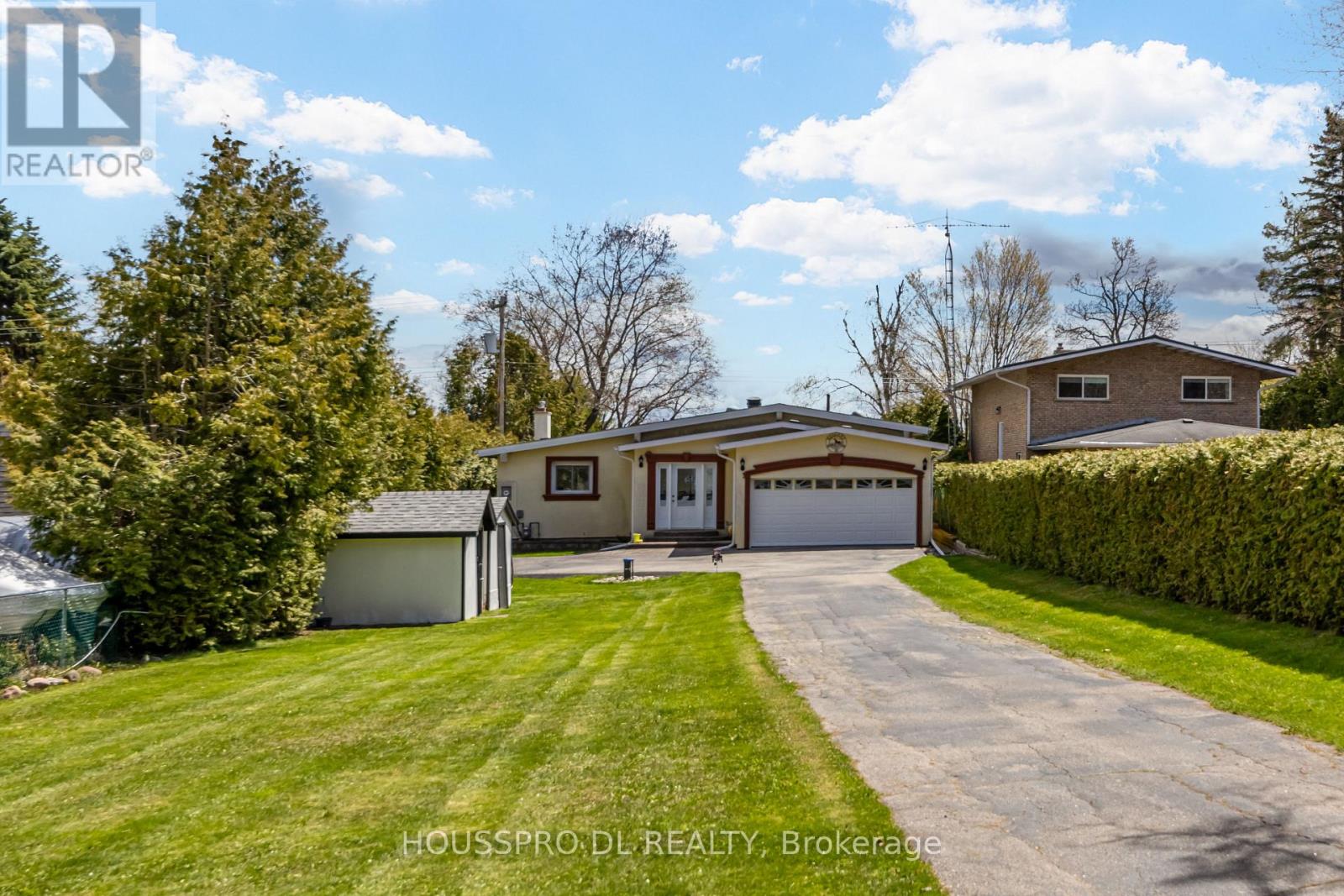 2683 Lakeshore Road E, Oro-Medonte, Ontario  L0L 1T0 - Photo 2 - S13137936