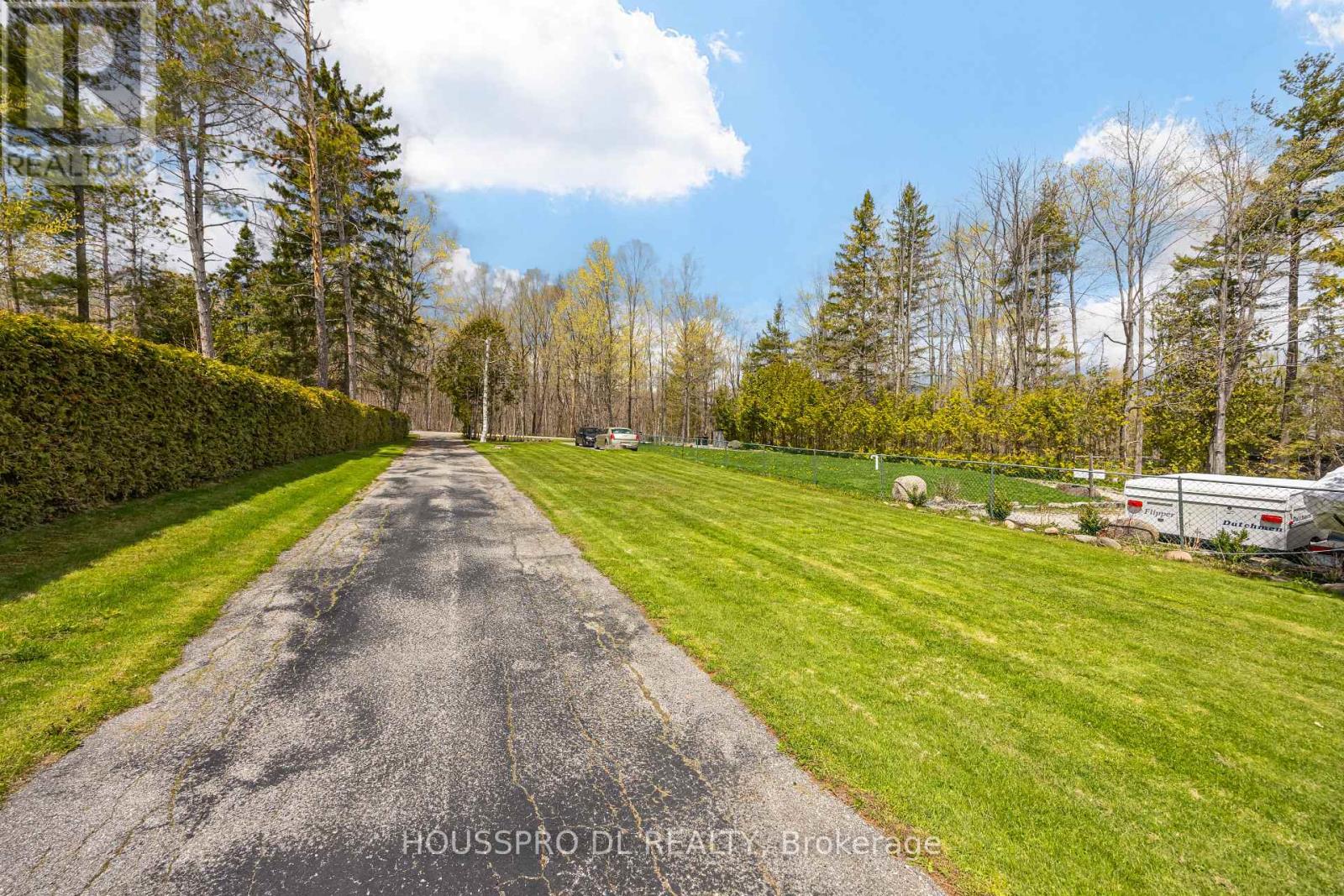2683 Lakeshore Road E, Oro-Medonte, Ontario  L0L 1T0 - Photo 6 - S13137936