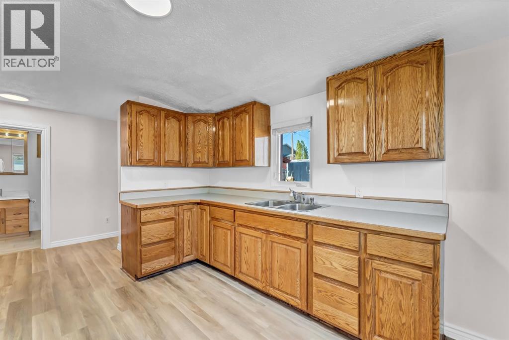 25 4 Street Ne, Redcliff, Alberta  T0J 2P0 - Photo 10 - A2309664