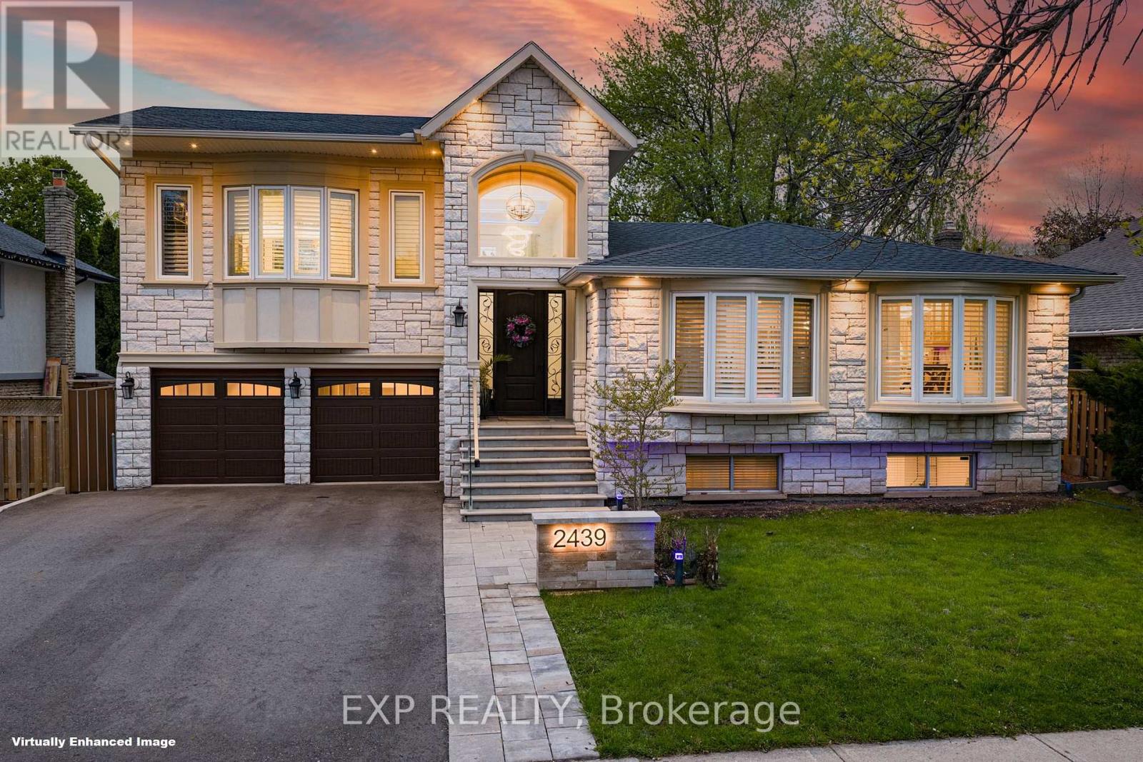 2439 BRIDGE ROAD, Oakville, Ontario