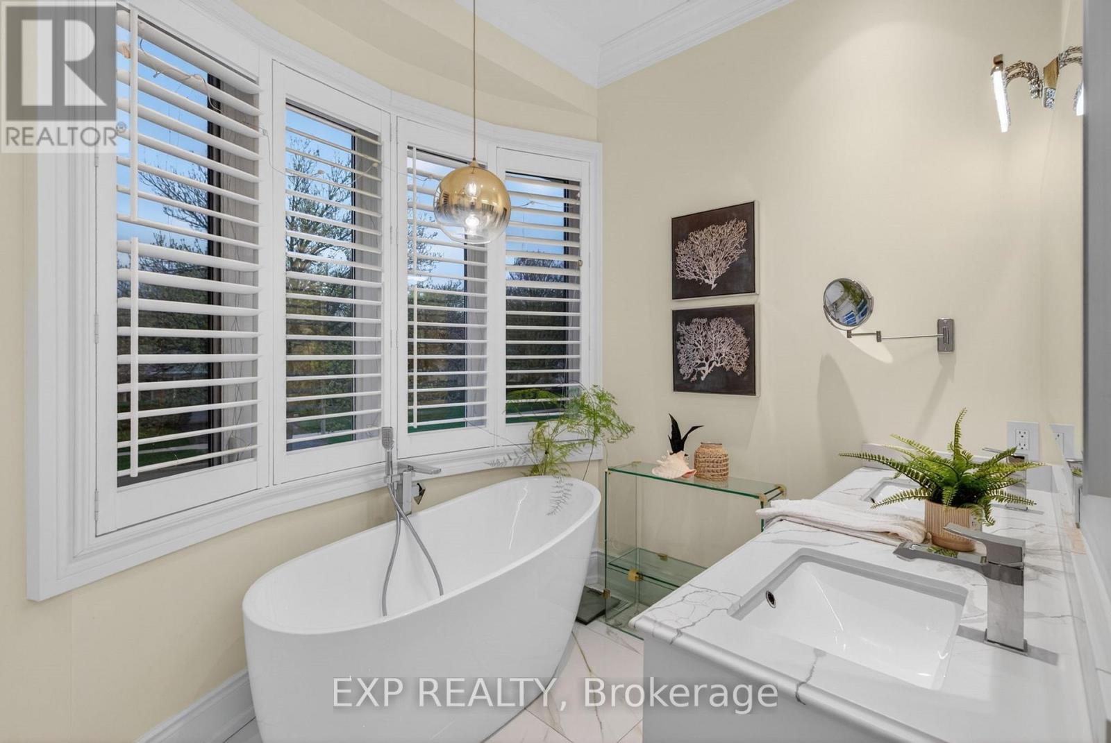 2439 Bridge Road, Oakville, Ontario  L6L 2G9 - Photo 11 - W13137924