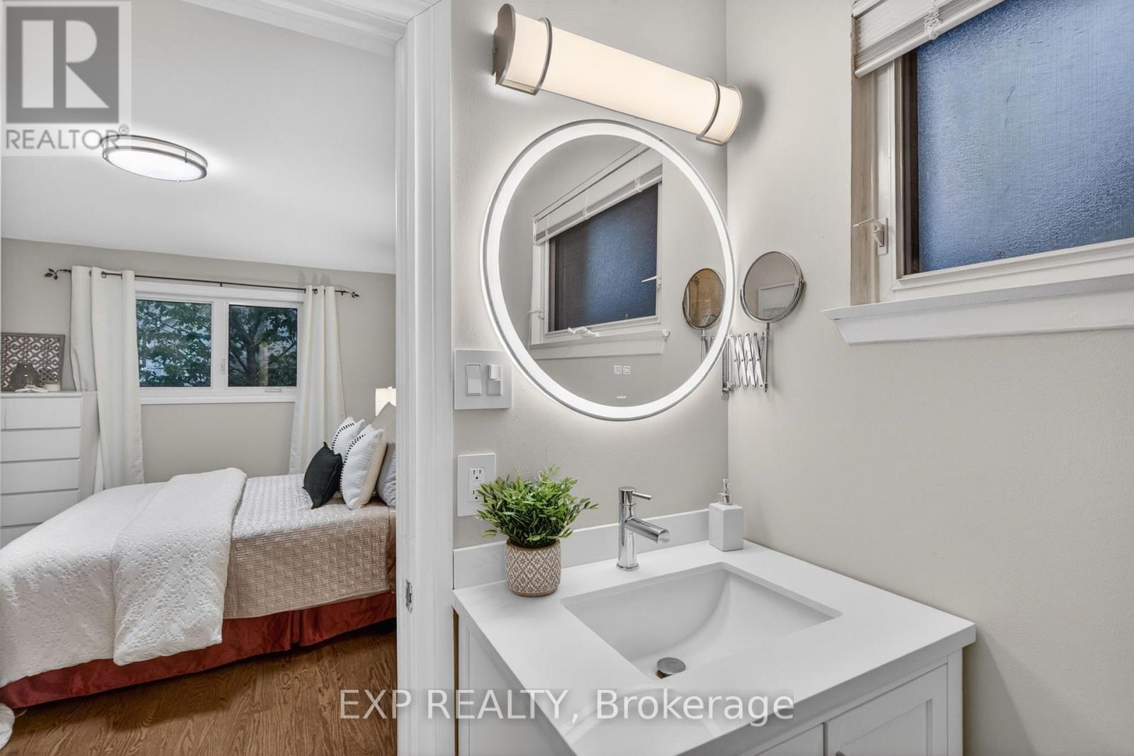 2439 Bridge Road, Oakville, Ontario  L6L 2G9 - Photo 25 - W13137924