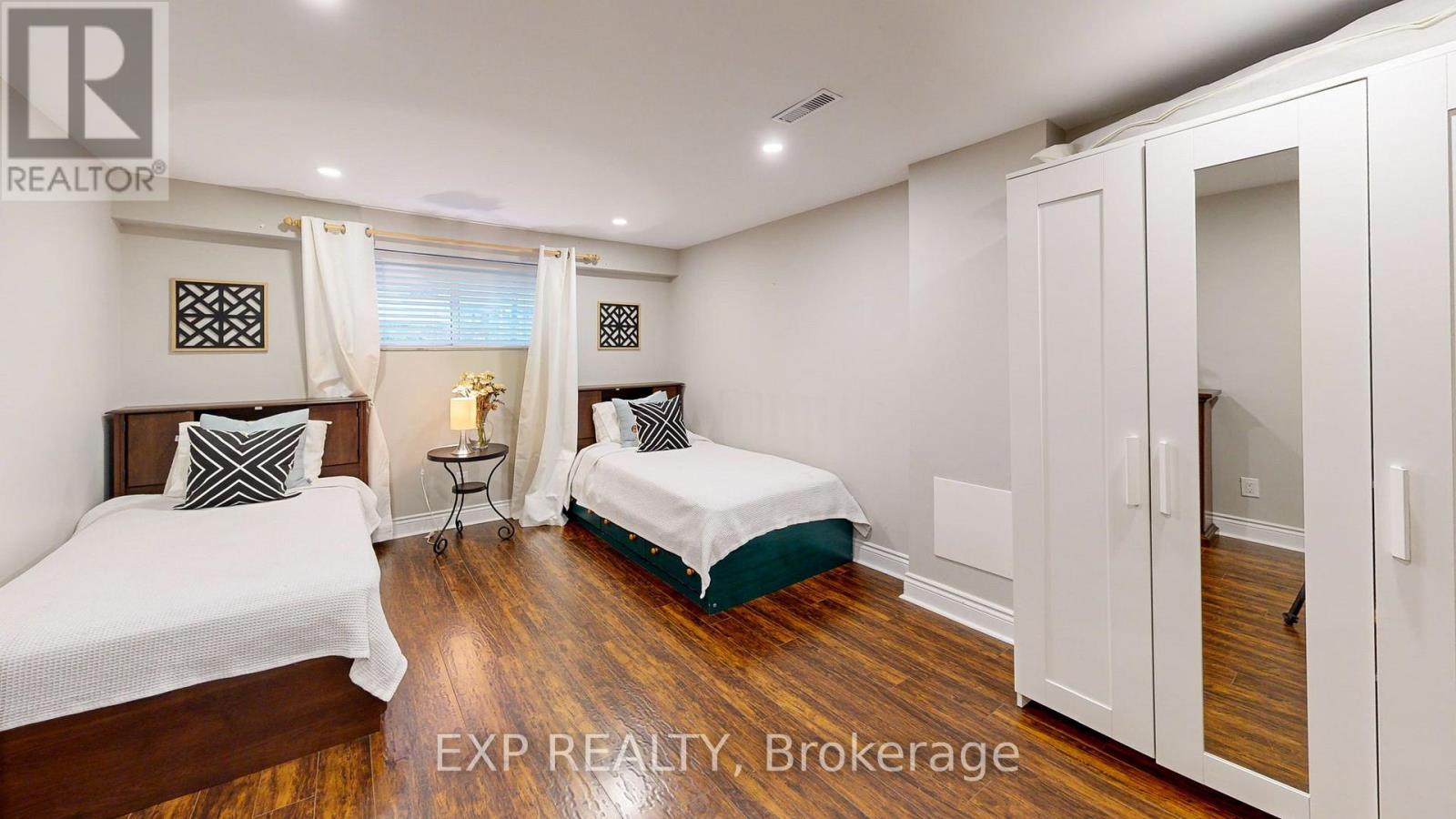 2439 Bridge Road, Oakville, Ontario  L6L 2G9 - Photo 37 - W13137924