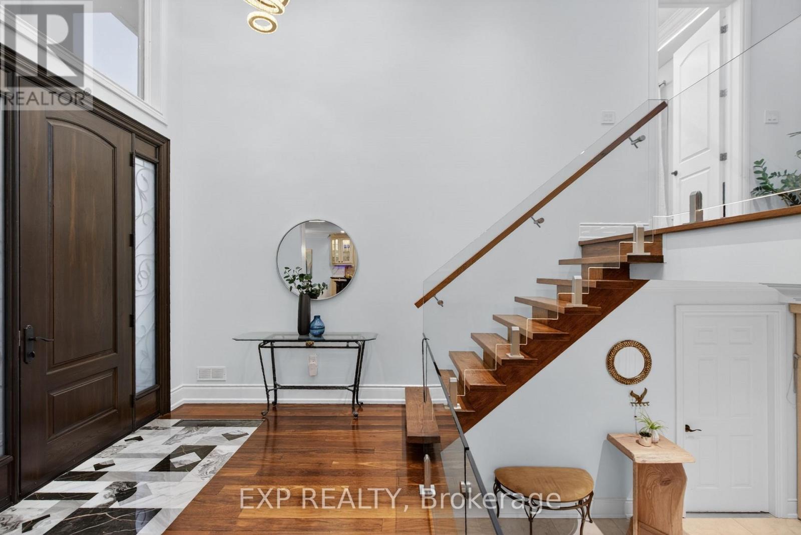 2439 Bridge Road, Oakville, Ontario  L6L 2G9 - Photo 5 - W13137924