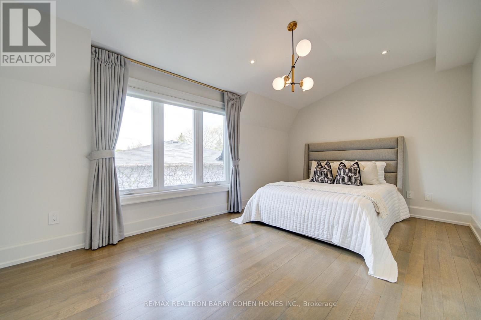 15 Ames Circle, Toronto, Ontario  M3B 3B9 - Photo 33 - C13137894