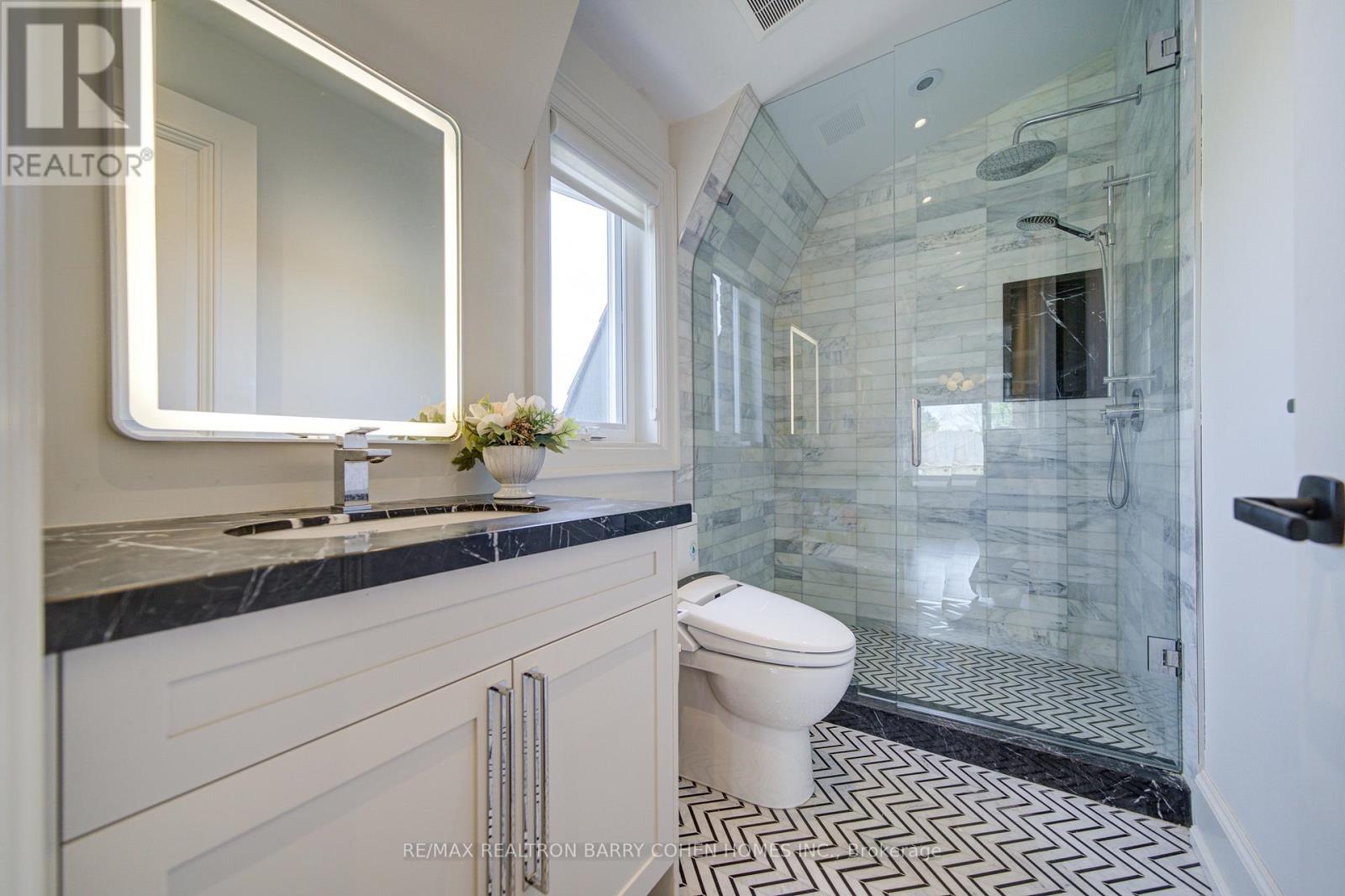 15 Ames Circle, Toronto, Ontario  M3B 3B9 - Photo 39 - C13137894