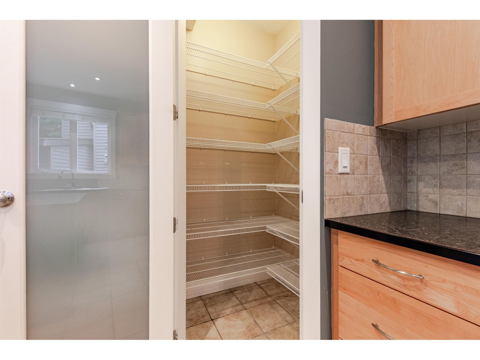 14650 61a Avenue, Surrey, British Columbia  V3S 6N4 - Photo 13 - R3122160