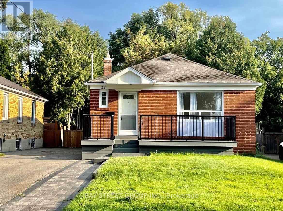 MAIN FLOOR - 37 BAYARD AVENUE, Toronto, Ontario