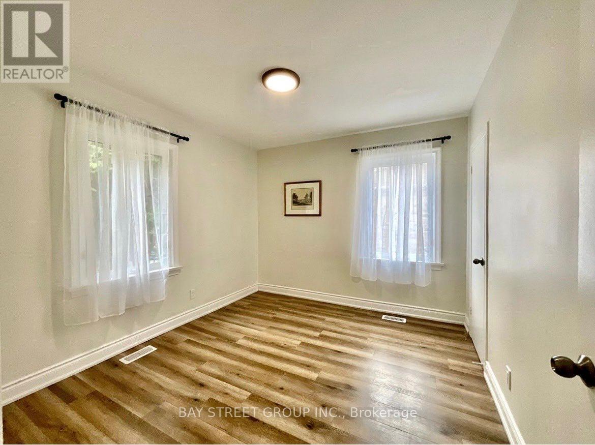Main Floor - 37 Bayard Avenue, Toronto, Ontario  M1R 4A4 - Photo 10 - E13137970