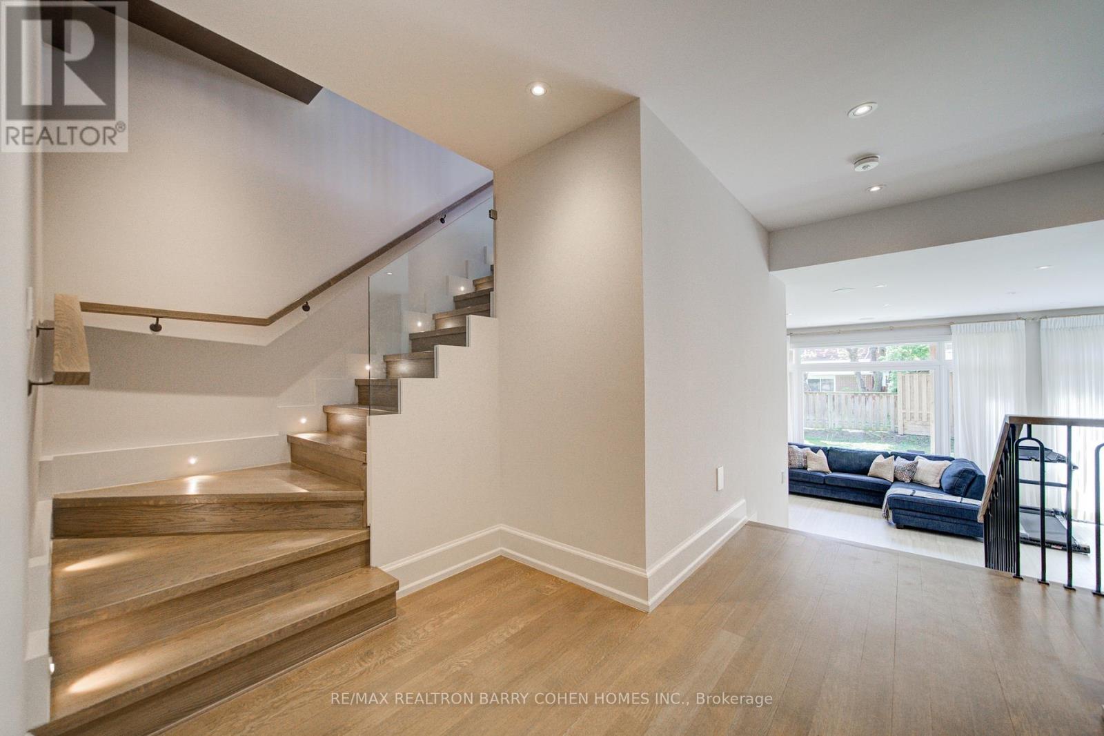 15 Ames Circle, Toronto, Ontario  M3B 3B9 - Photo 40 - C13137894