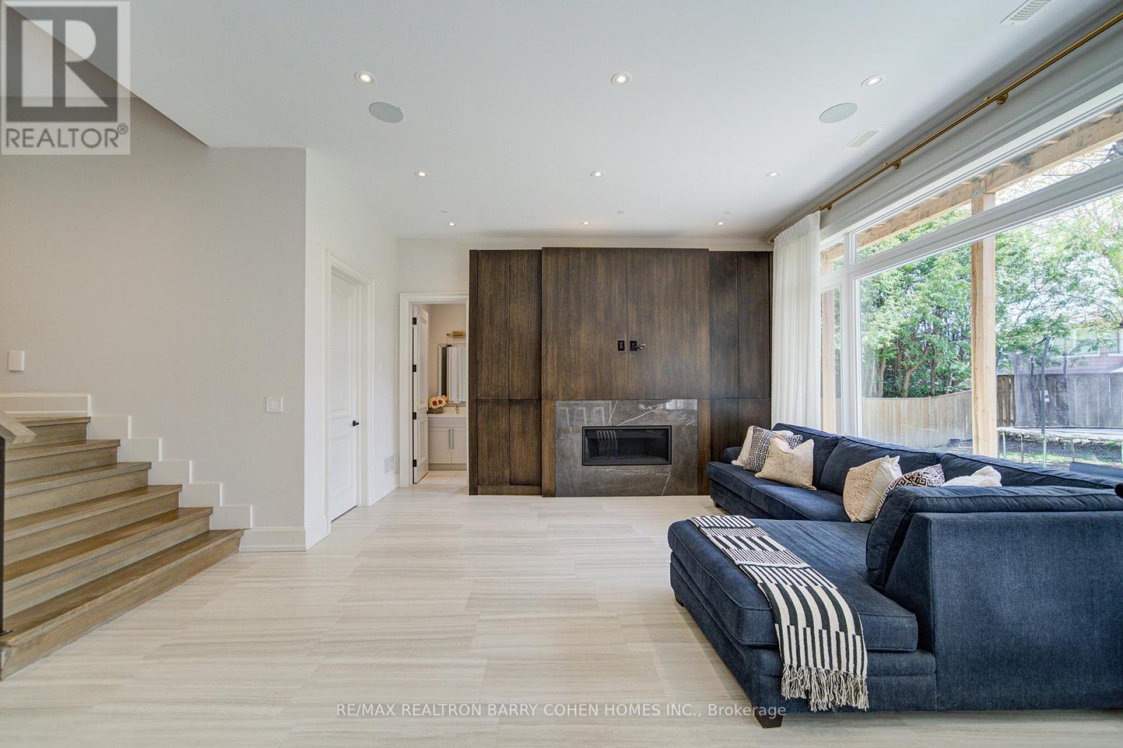 15 Ames Circle, Toronto, Ontario  M3B 3B9 - Photo 42 - C13137894