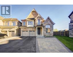 28 BOLAND COURT, Aurora, Ontario