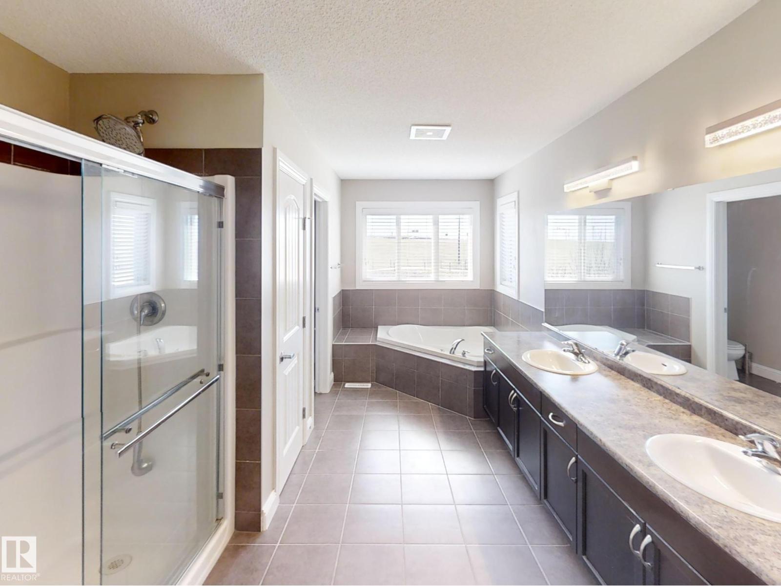 2237 Cameron Ravine Ct Nw, Edmonton, Alberta  T6M 0L9 - Photo 31 - E4488251