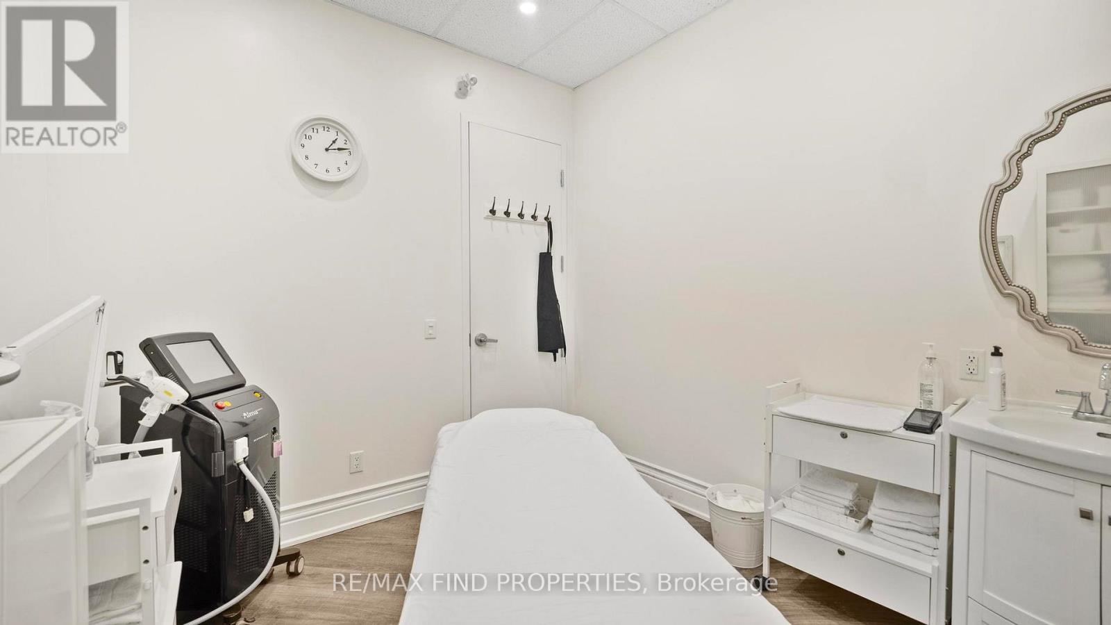 110 - 216 Oak Park Boulevard, Oakville, Ontario  L6H 7S8 - Photo 11 - W13137946