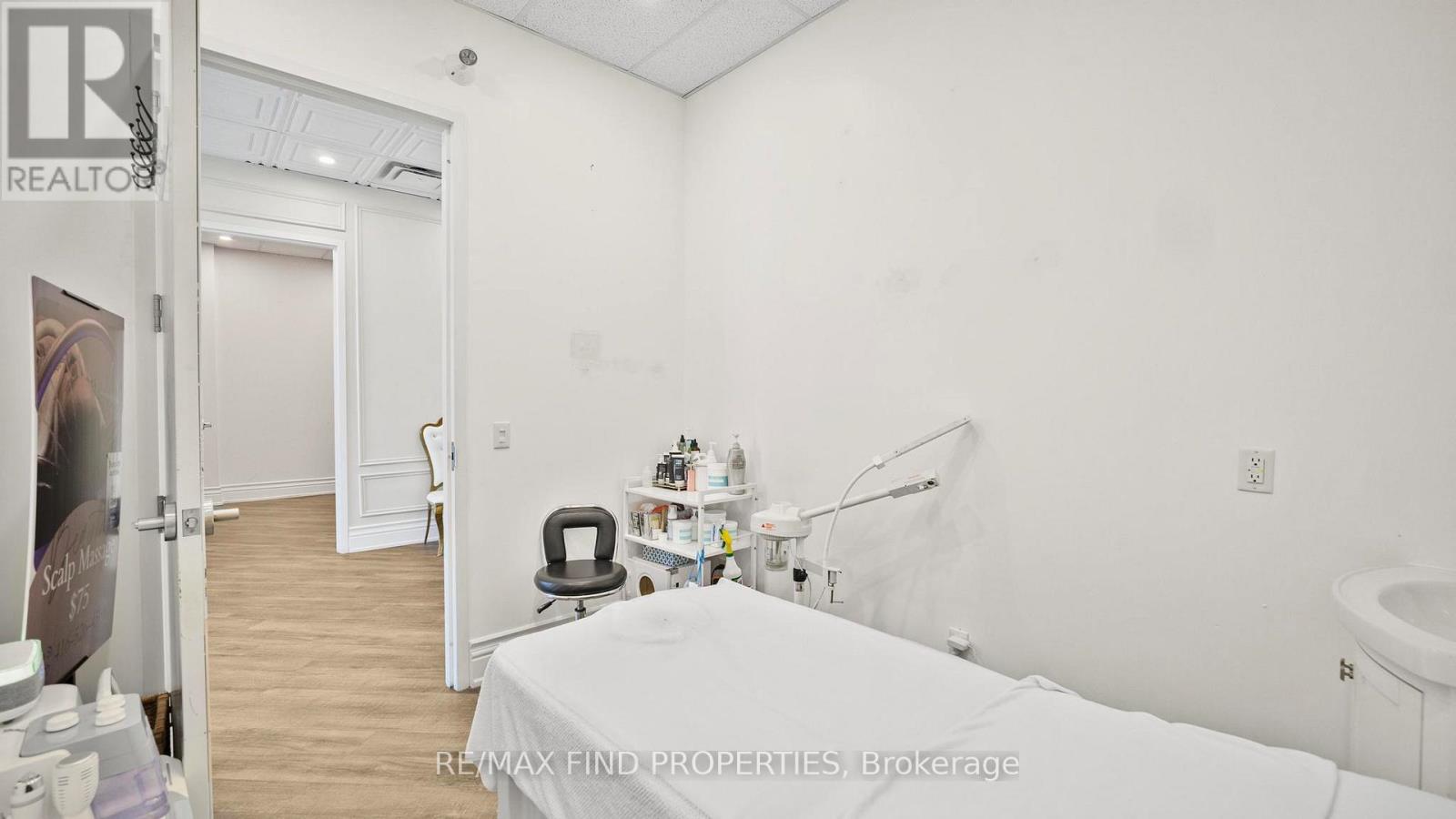 110 - 216 Oak Park Boulevard, Oakville, Ontario  L6H 7S8 - Photo 16 - W13137946