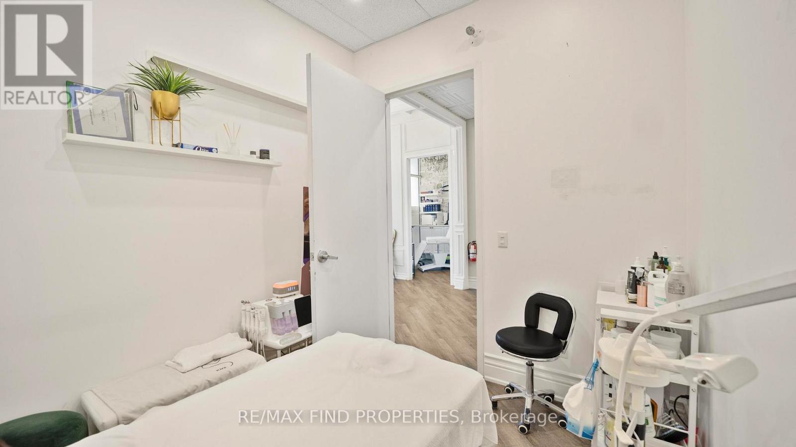 110 - 216 Oak Park Boulevard, Oakville, Ontario  L6H 7S8 - Photo 19 - W13137946
