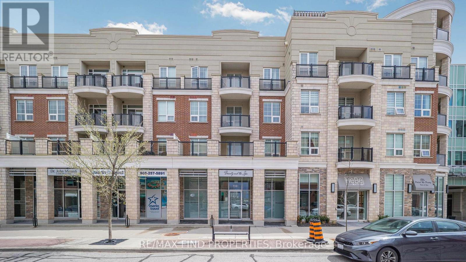 110 - 216 Oak Park Boulevard, Oakville, Ontario  L6H 7S8 - Photo 2 - W13137946