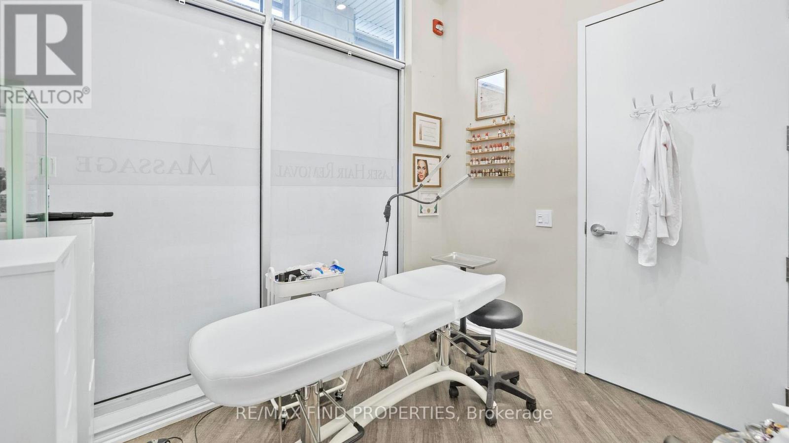 110 - 216 Oak Park Boulevard, Oakville, Ontario  L6H 7S8 - Photo 23 - W13137946