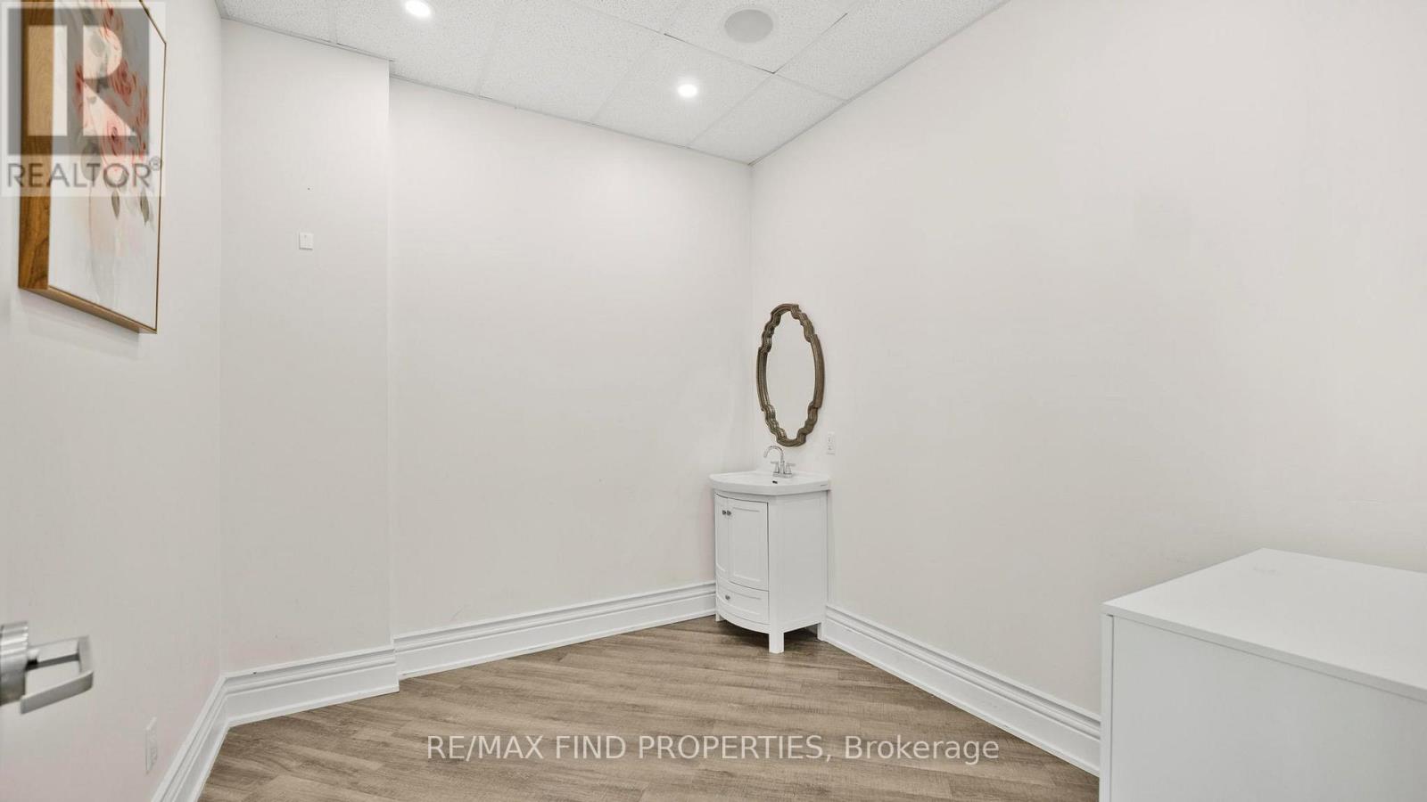 110 - 216 Oak Park Boulevard, Oakville, Ontario  L6H 7S8 - Photo 27 - W13137946