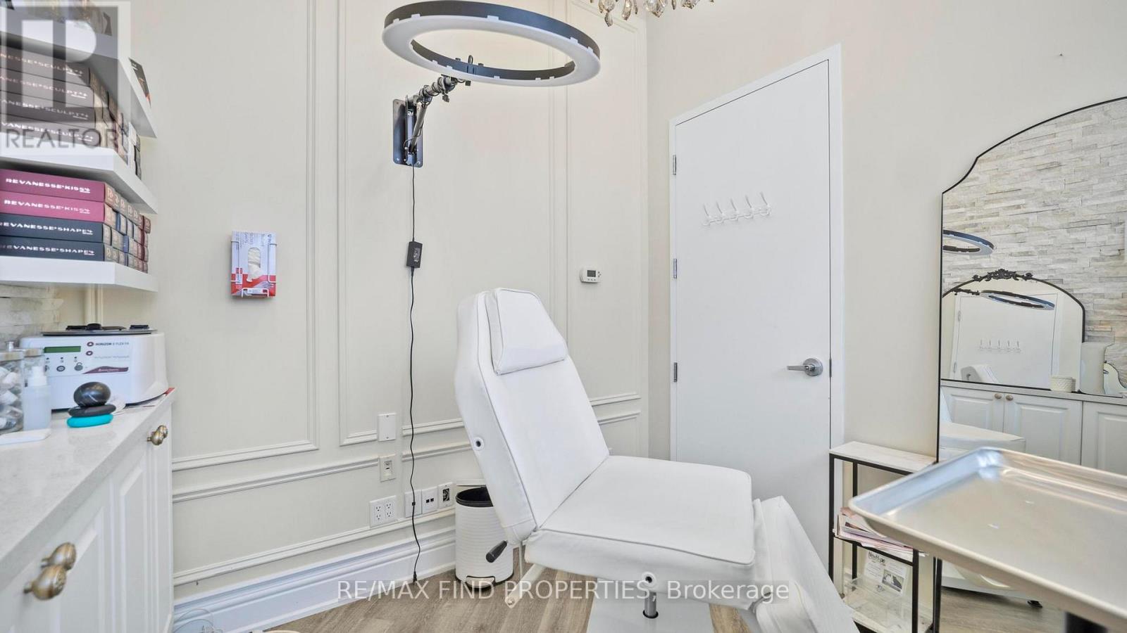 110 - 216 Oak Park Boulevard, Oakville, Ontario  L6H 7S8 - Photo 34 - W13137946