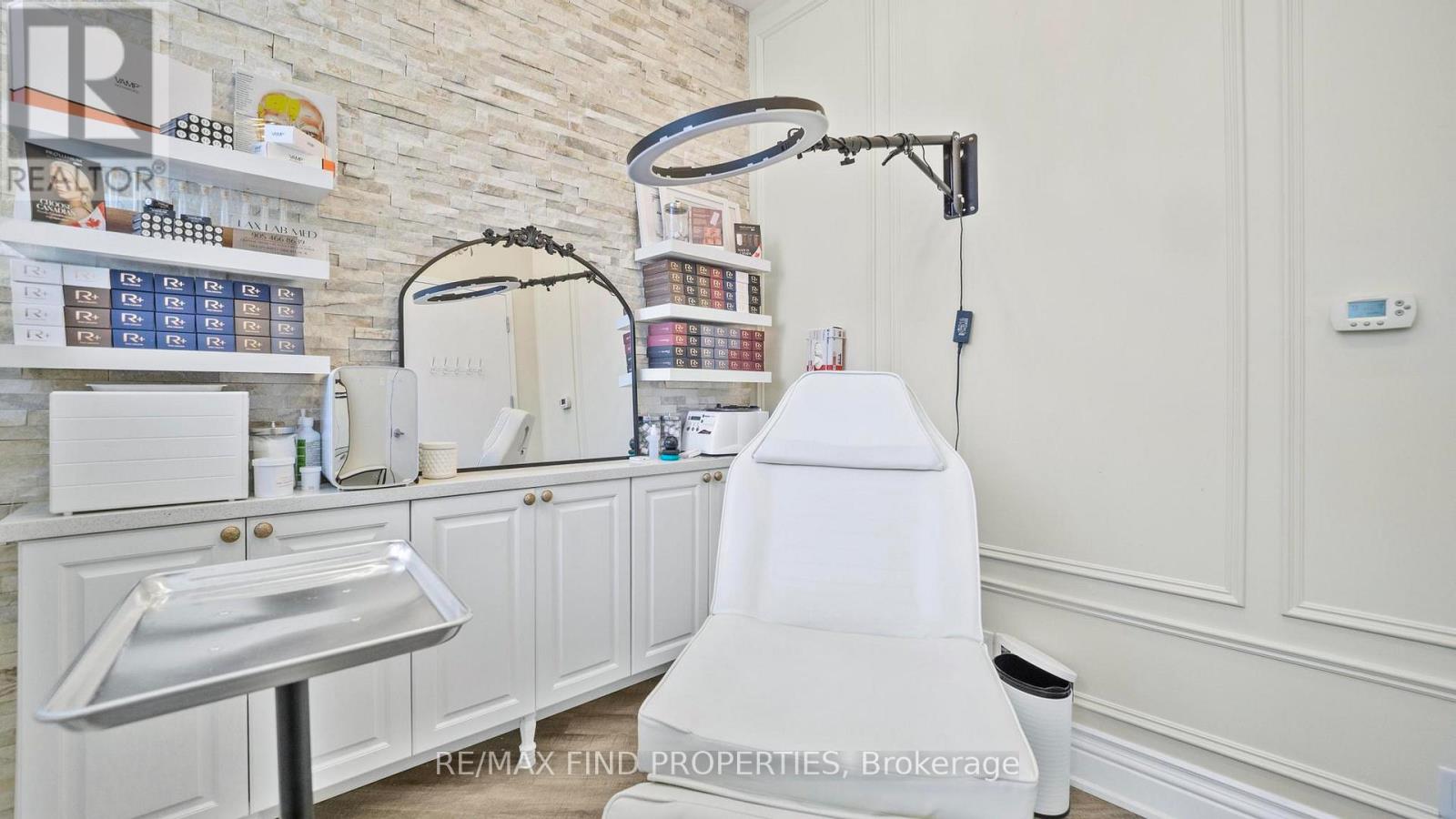 110 - 216 Oak Park Boulevard, Oakville, Ontario  L6H 7S8 - Photo 36 - W13137946