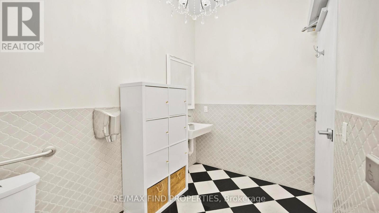 110 - 216 Oak Park Boulevard, Oakville, Ontario  L6H 7S8 - Photo 39 - W13137946