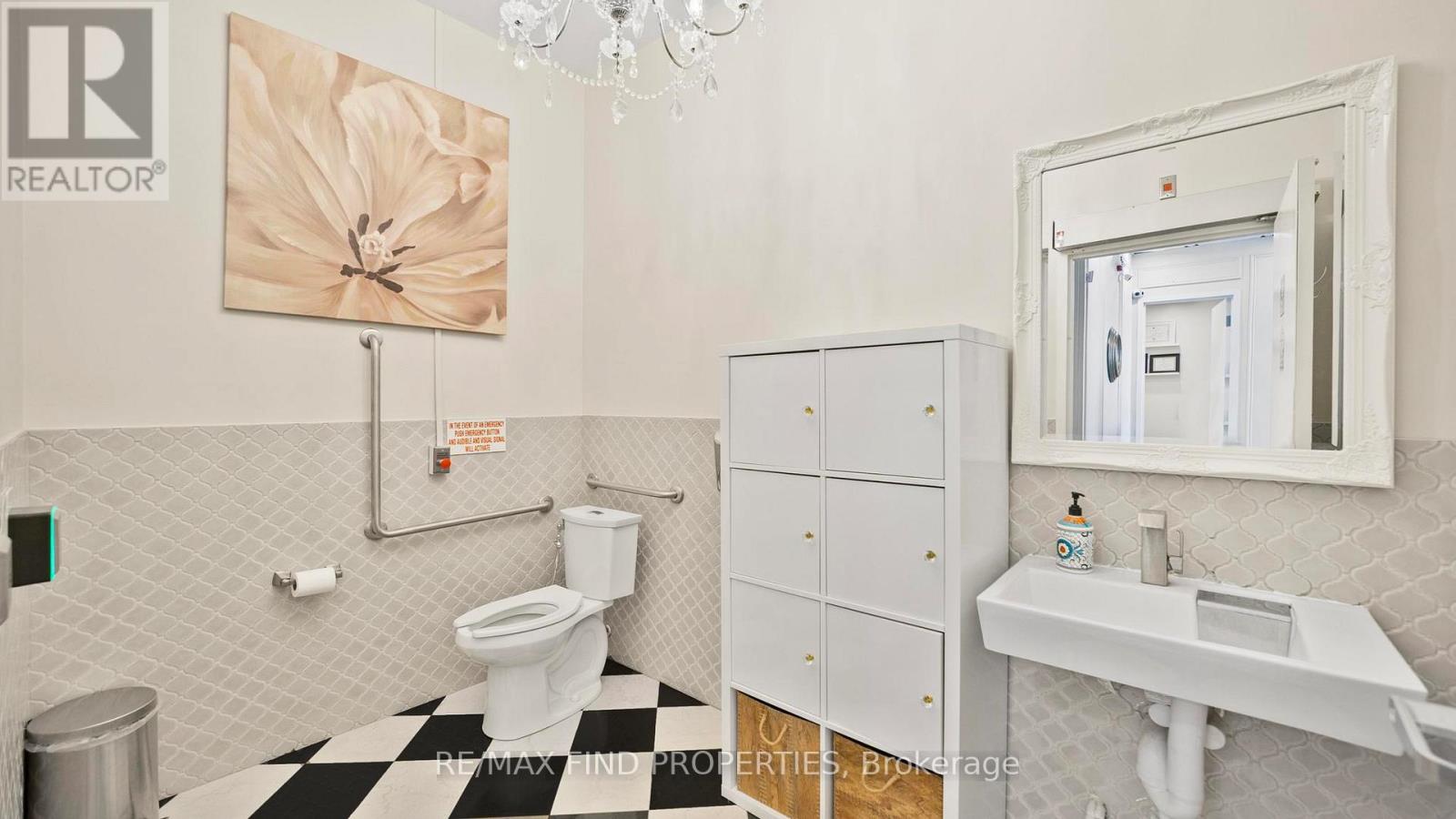 110 - 216 Oak Park Boulevard, Oakville, Ontario  L6H 7S8 - Photo 40 - W13137946