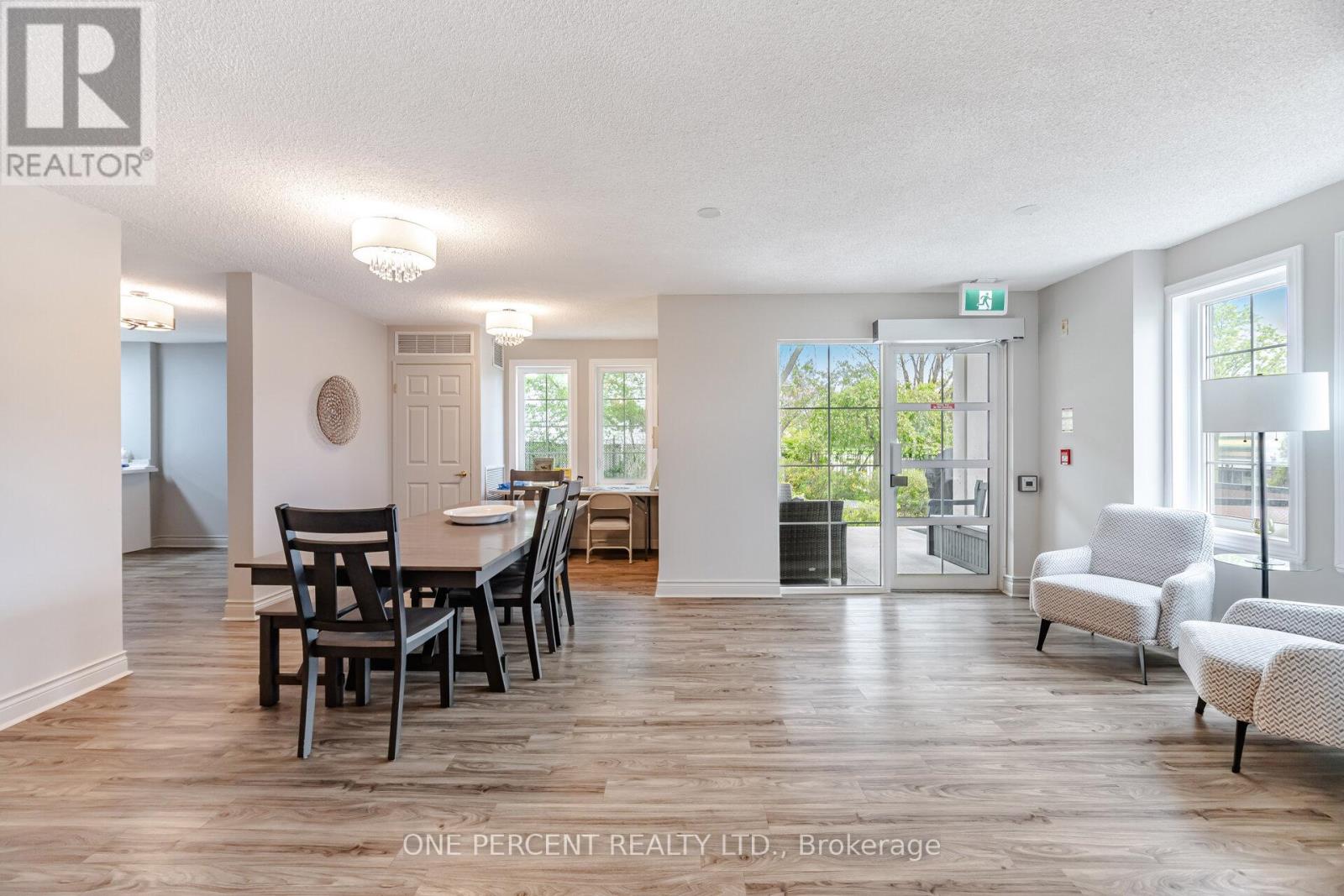 208 - 2301 Parkhaven Boulevard, Oakville, Ontario  L6H 6V6 - Photo 37 - W13137958