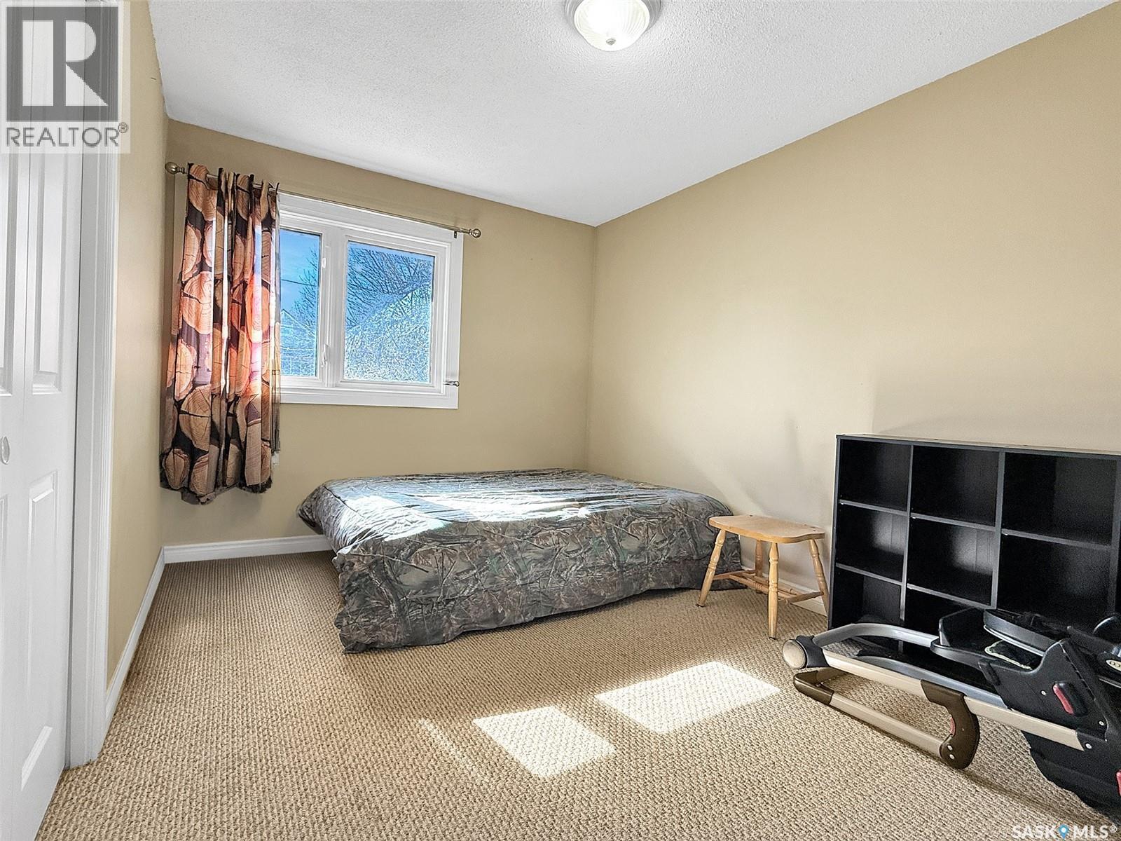 620 8th Avenue Ne, Swift Current, Saskatchewan  S9H 2R3 - Photo 13 - SK036171