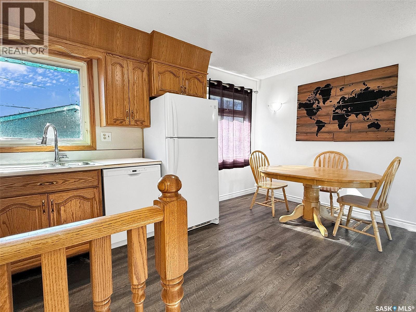 620 8th Avenue Ne, Swift Current, Saskatchewan  S9H 2R3 - Photo 8 - SK036171