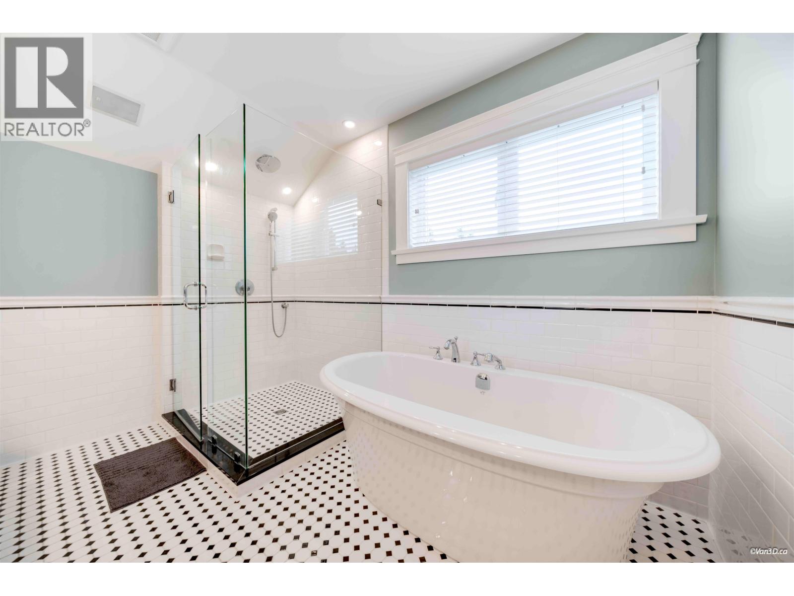 221 Ninth Avenue, New Westminster, British Columbia  V3L 2A2 - Photo 27 - R3122479