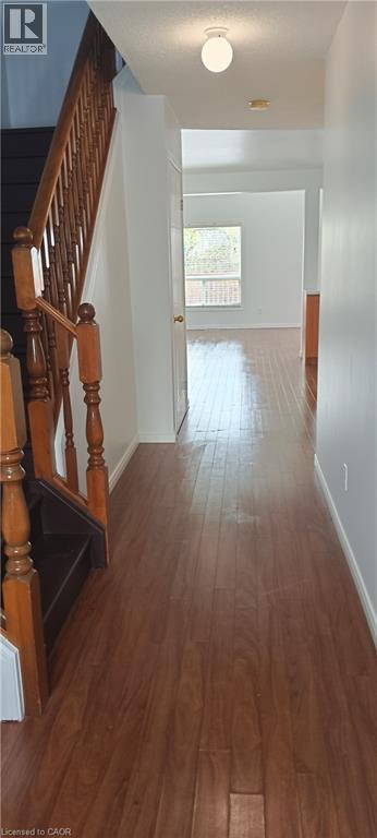 520 Chablis Drive, Waterloo, Ontario  N2T 2X9 - Photo 2 - 40793332