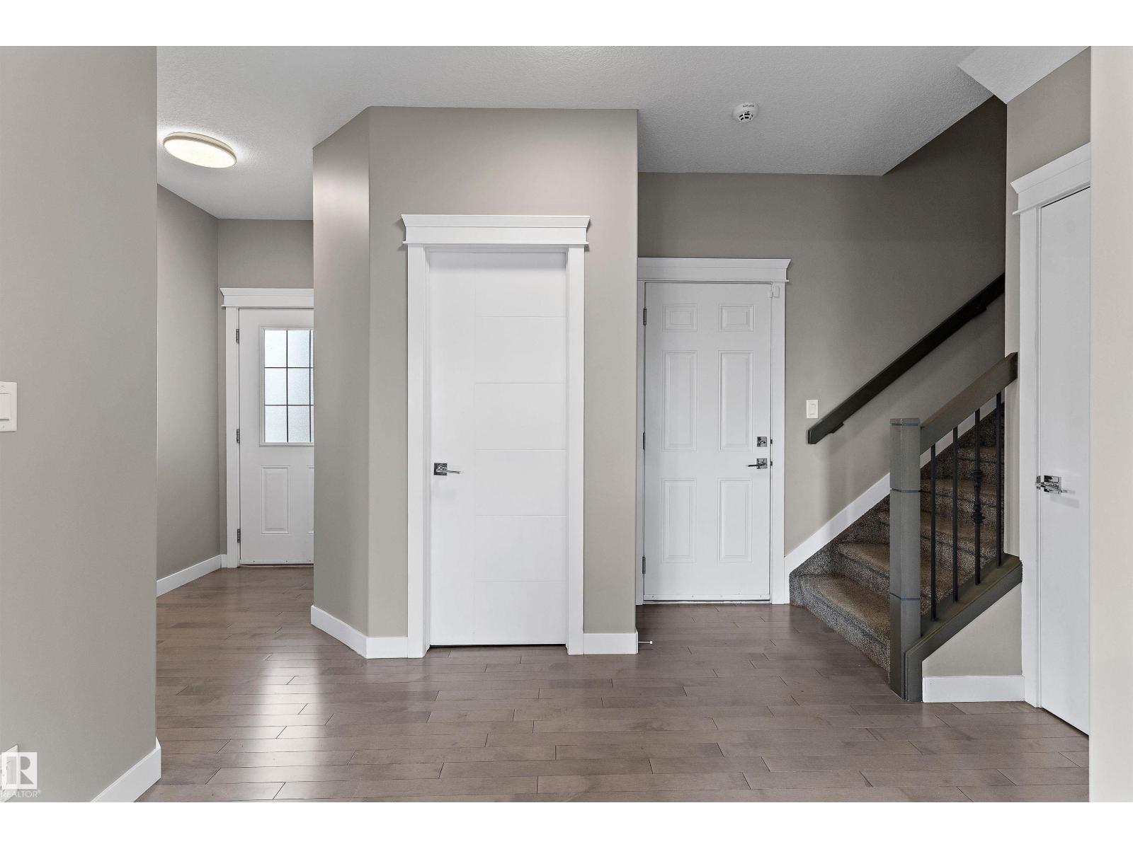 8729 Carson Wy Sw, Edmonton, Alberta  T6W 3K8 - Photo 2 - E4488255