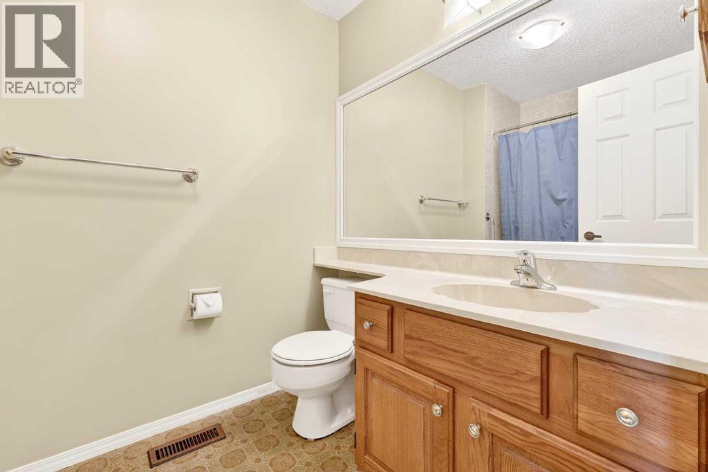 172 Glamis Terrace SW, Calgary, Alberta  T3E 6V3 - Photo 30 - A2290746