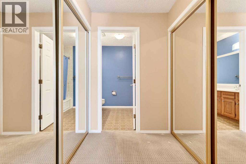 172 Glamis Terrace SW, Calgary, Alberta  T3E 6V3 - Photo 26 - A2290746