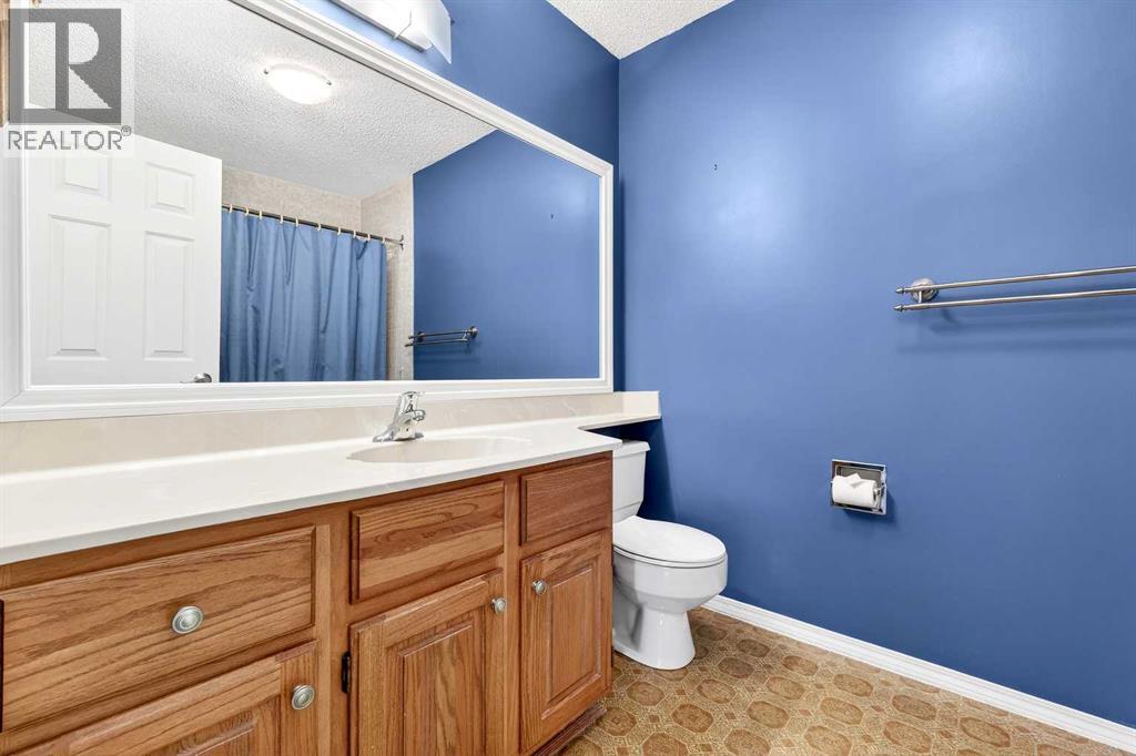 172 Glamis Terrace SW, Calgary, Alberta  T3E 6V3 - Photo 27 - A2290746