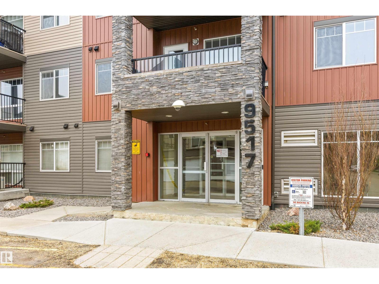 #110 9517 160 Av Nw, Edmonton, Alberta  T5Z 0N1 - Photo 2 - E4488254