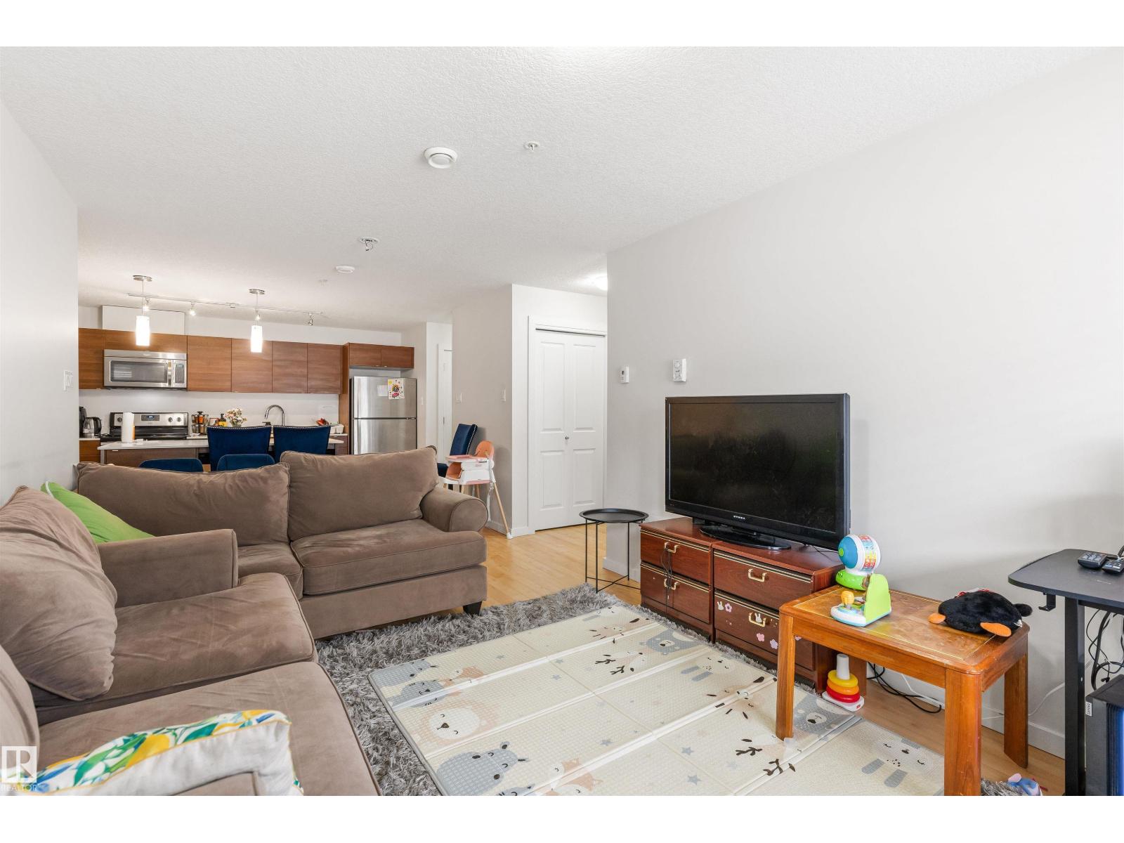 #110 9517 160 Av Nw, Edmonton, Alberta  T5Z 0N1 - Photo 9 - E4488254