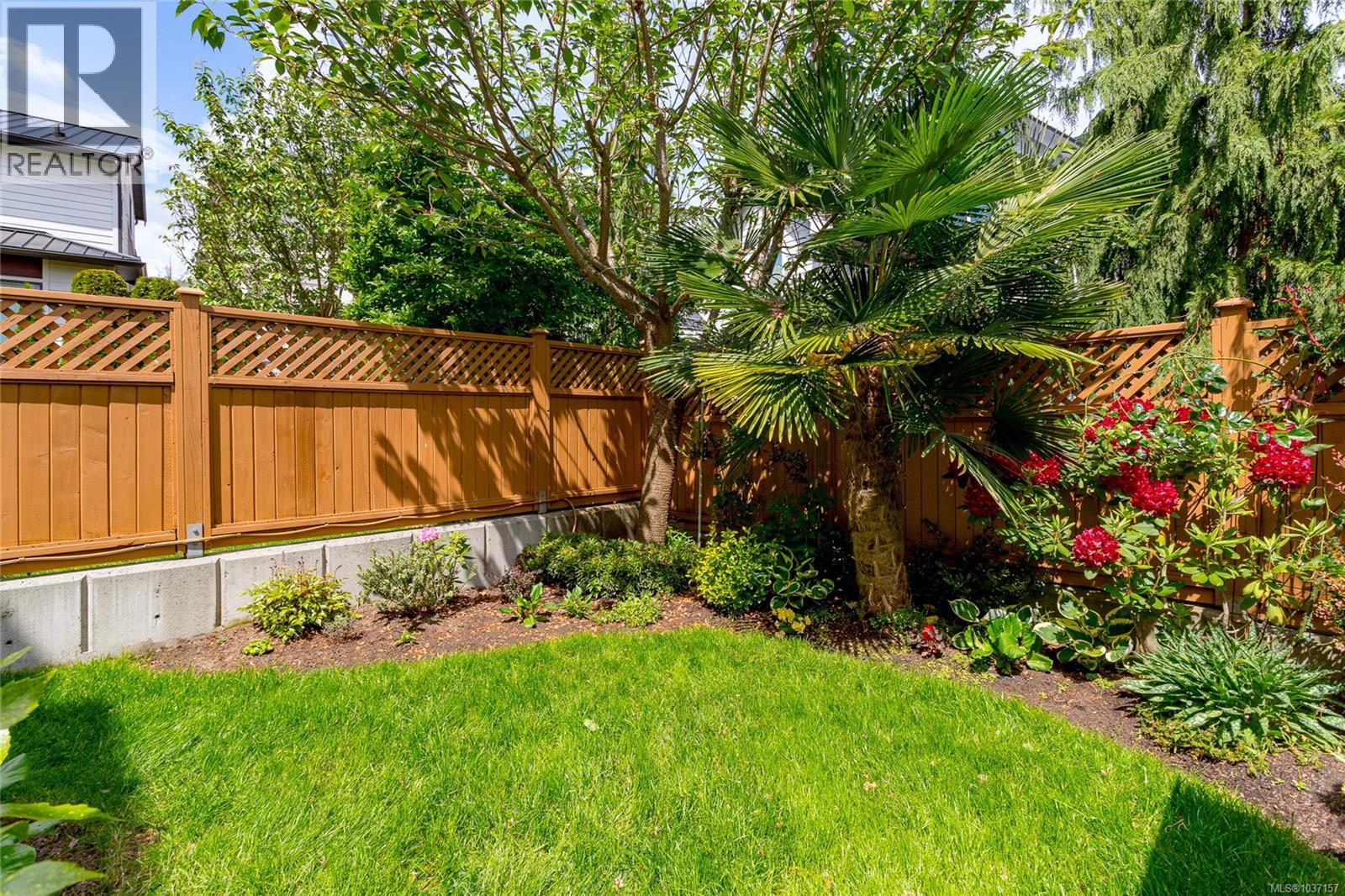 1026 Boeing Close, Langford, British Columbia  V9B 0R2 - Photo 33 - 1037157