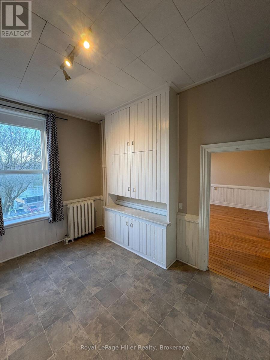 34 Ontario Street, Stratford, Ontario  N5A 3G8 - Photo 3 - X12501566