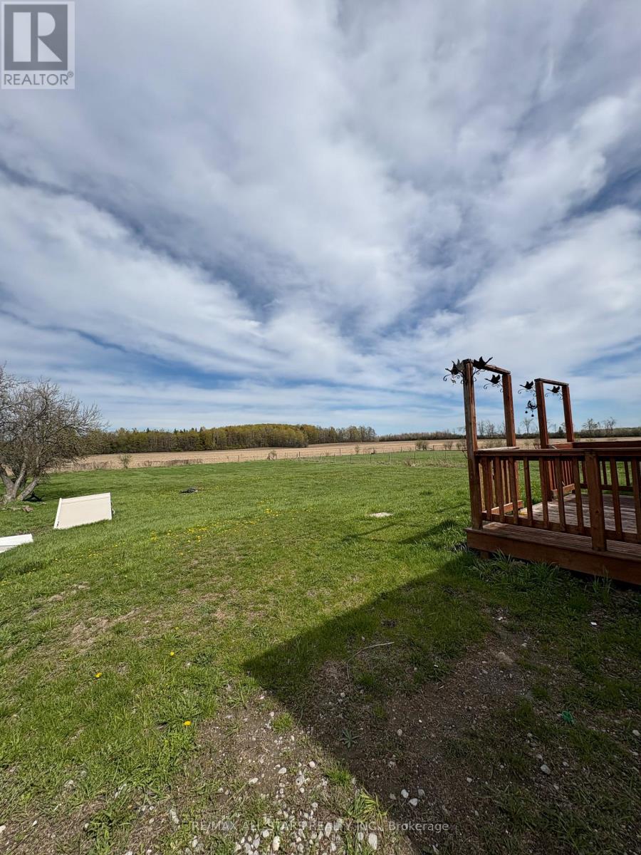 488 Fenel Road, Kawartha Lakes, Ontario  K0M 2T0 - Photo 10 - X12887374