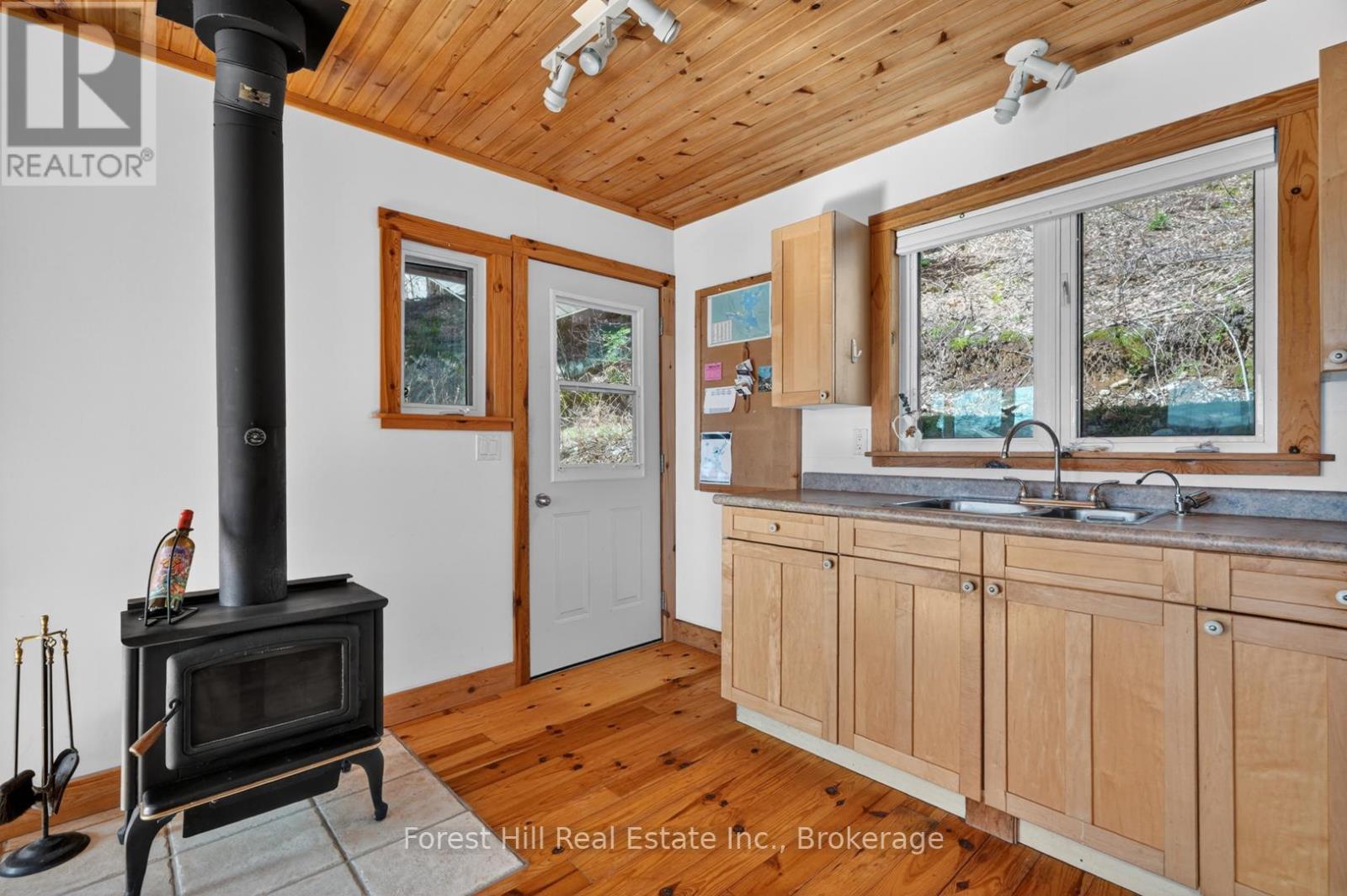 10835 Raven Lake West Shore Township, Algonquin Highlands, Ontario P0A 1E0 - Photo 32 - X13137984