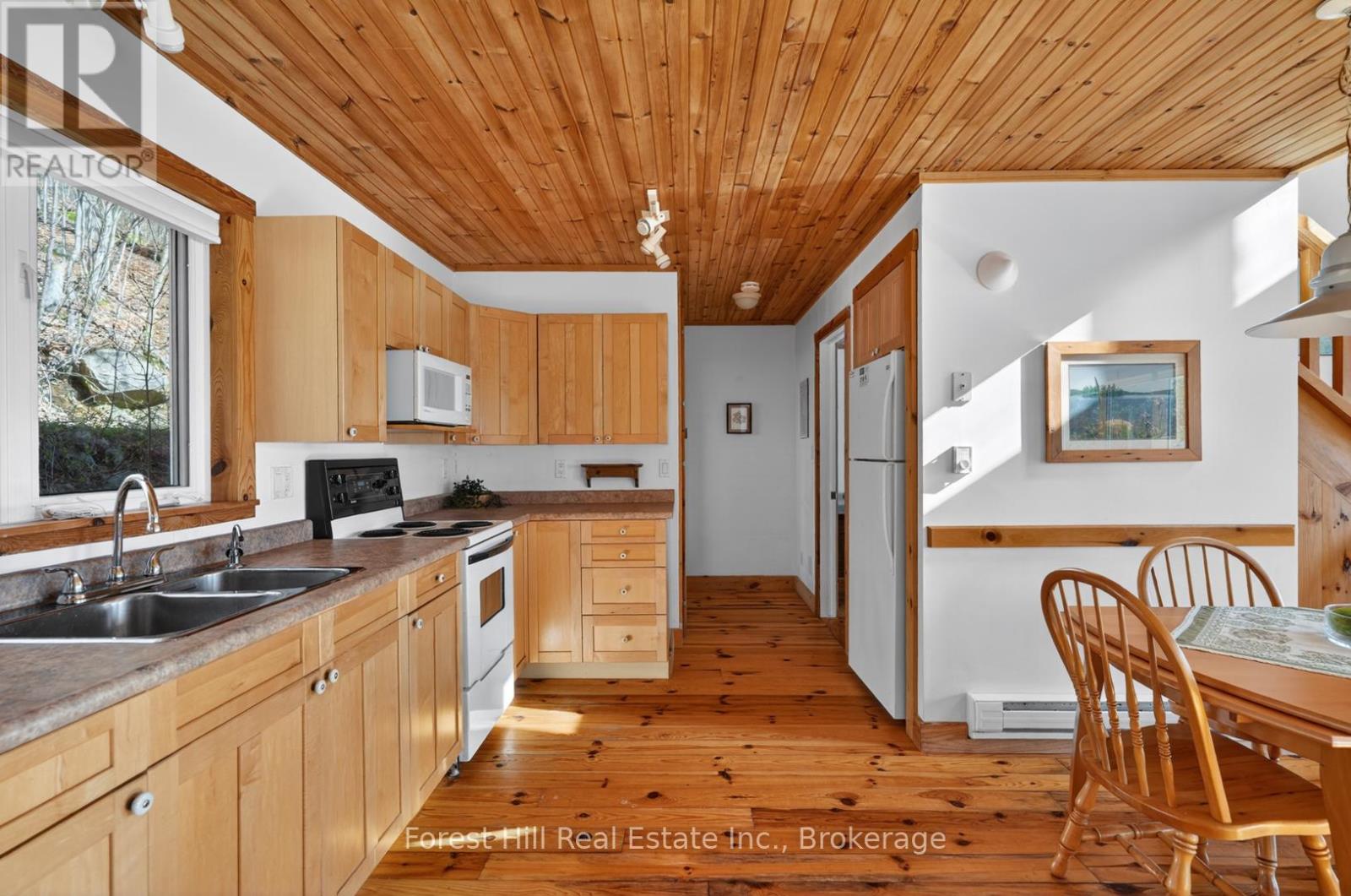 10835 Raven Lake West Shore Township, Algonquin Highlands, Ontario P0A 1E0 - Photo 40 - X13137984