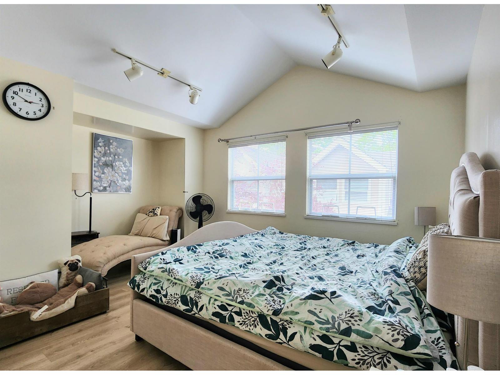 805 14188 103a Avenue, Surrey, British Columbia  V3T 5S6 - Photo 10 - R3124352
